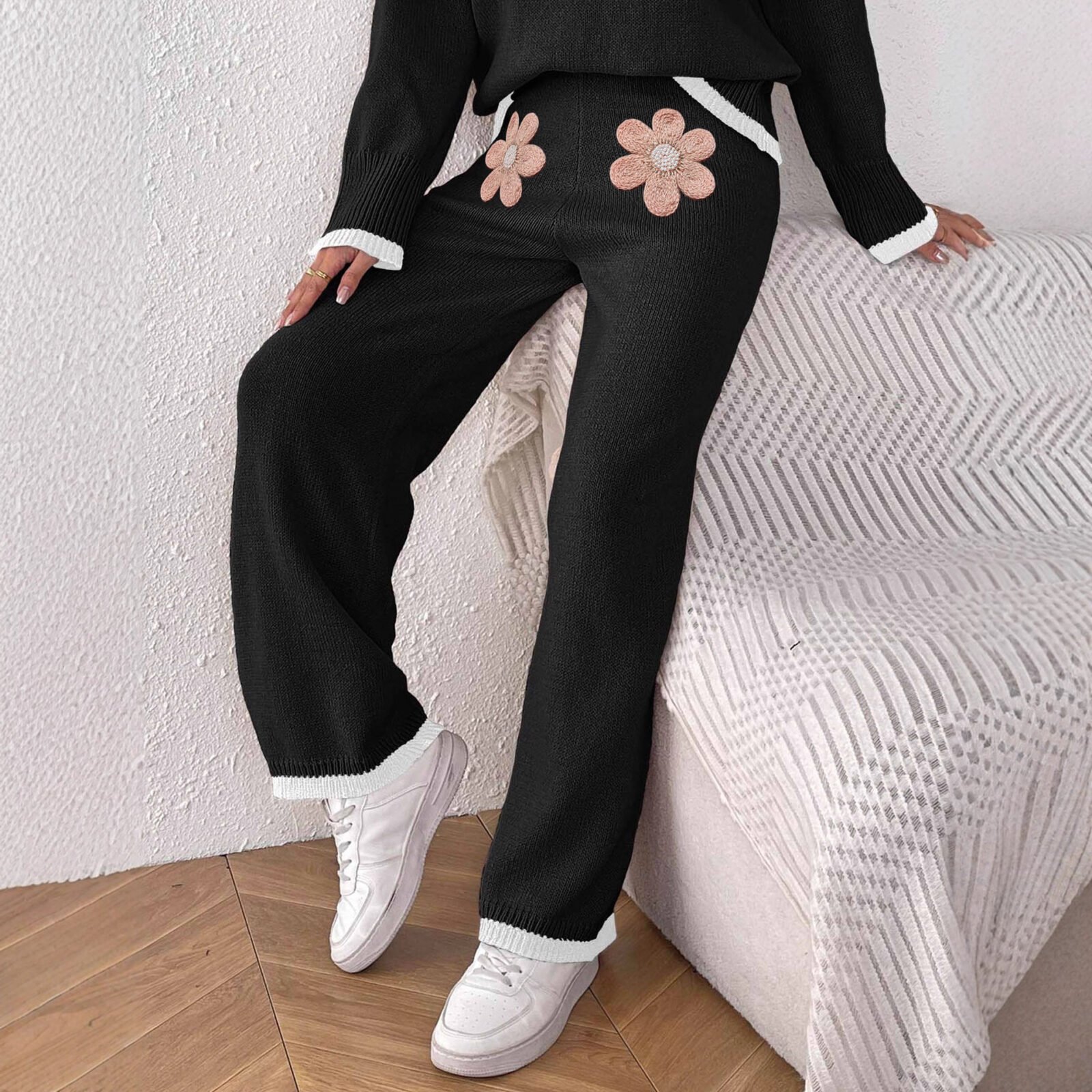Ladies' Knitted Pants Women's Embroidered Flower Patchwork Sweater Casual Pants - Image 3