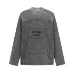Wash and make old frayed hoodies with water - Image 2
